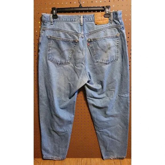 Levi's 560 Jeans  Men's 38 x 31. Preowned - Picture 2 of 8